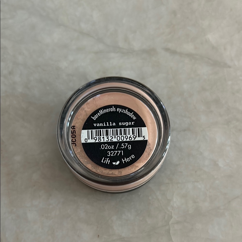 bareMinerals Eyeshadow in Vanilla Sugar